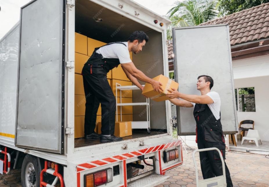 اسبابکشی VIP در اصفهان؛تجربهای مطمئن و متفاوت 2 اسبابکشی VIP